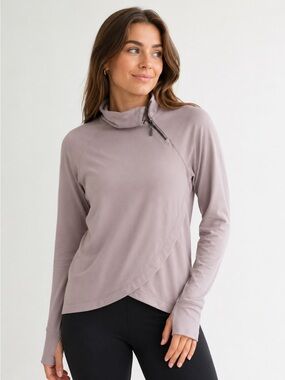 Cable & Gauge light lilac pullover